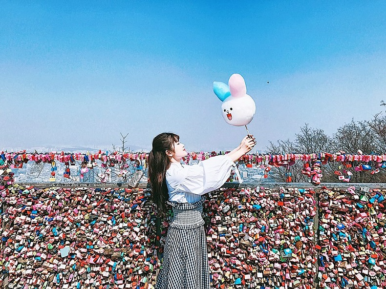 Những chiếc khóa trên cầu tình yêu ở Hàn Quốc
