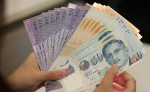 tien dollar singapore