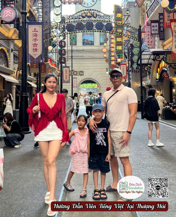 tour guide tieng viet tai bangkok