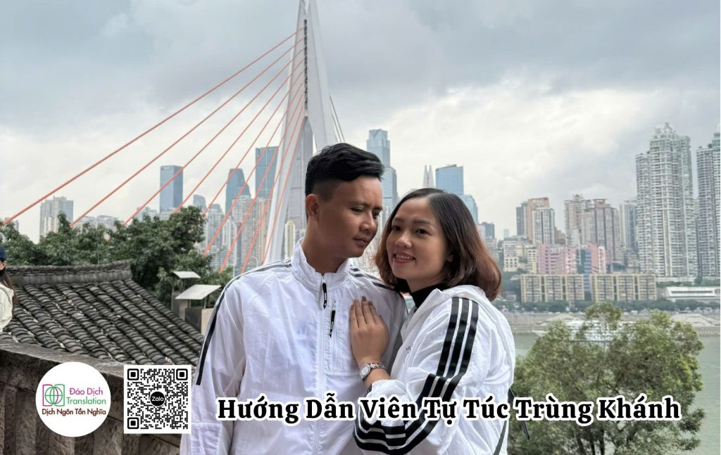 huong dan vien du lich tu tuc trung khanh