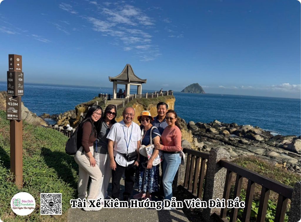 tai xe kiem huong dan vien city tour dai bac