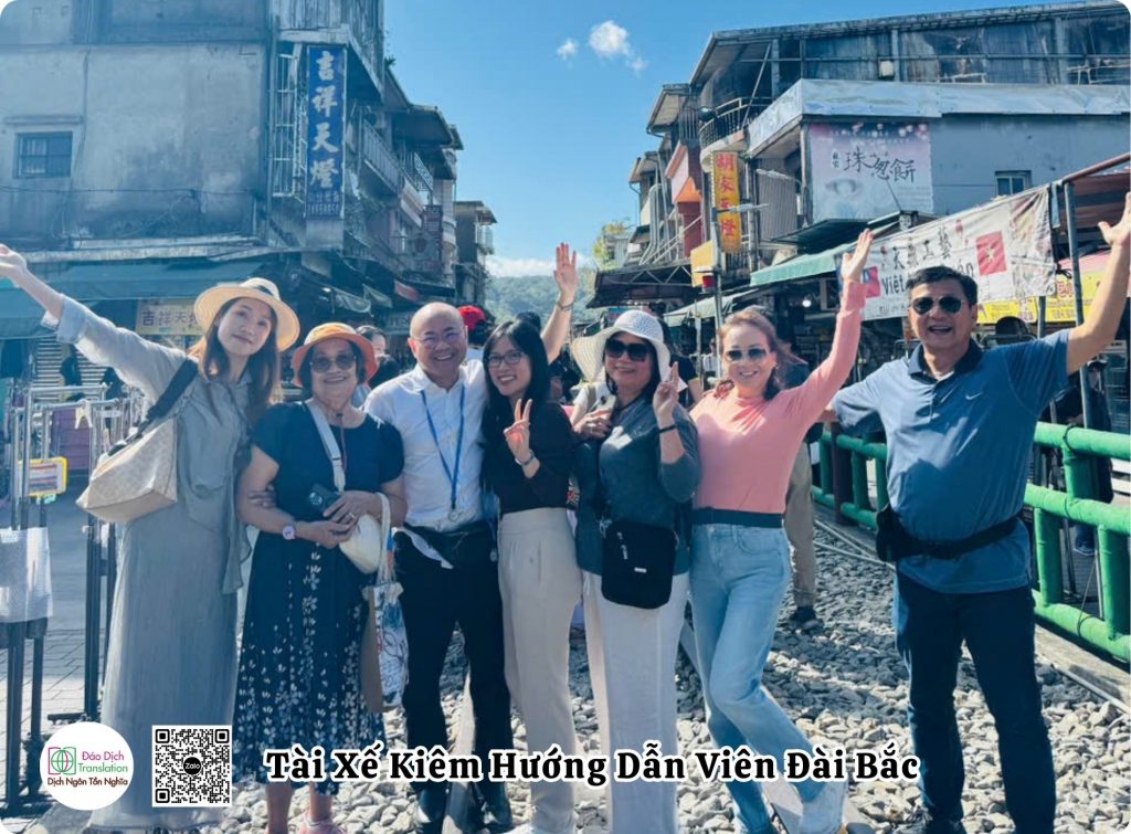 tai xe kiem huong dan vien city tour dai bac