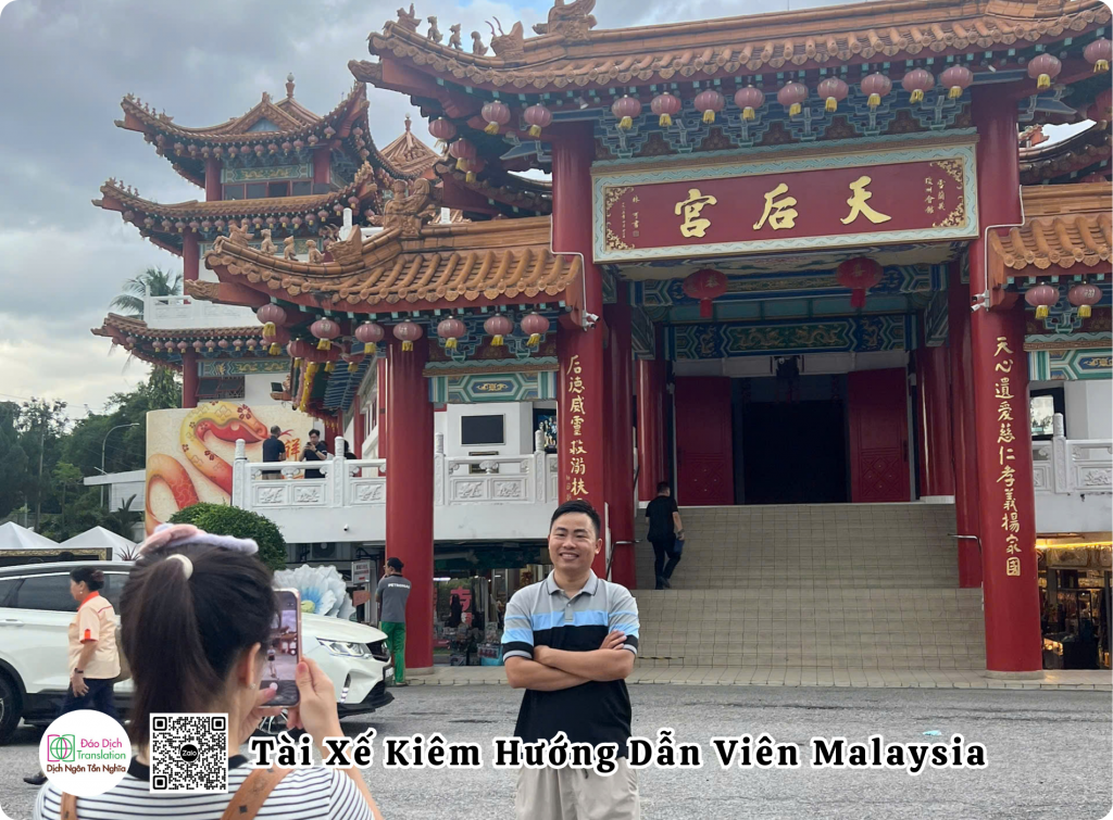 tai xe kiem huong dan vien city tour kuala lumpur