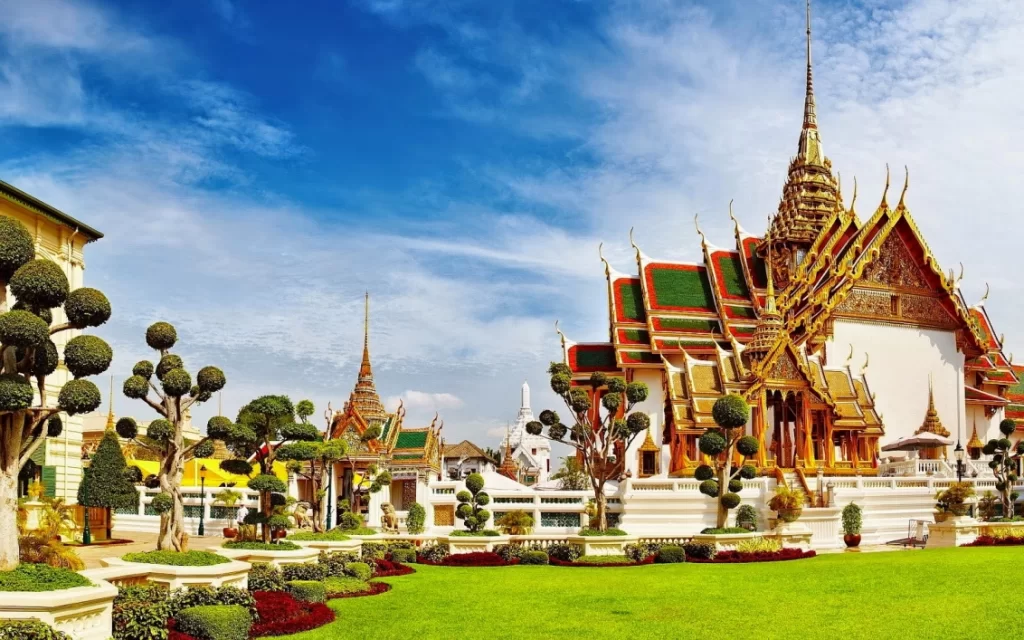huong_dan_vien_va_du_lich_bui_bangkok_thai_lan_7_rx4bd.jpg Chùa Phật Ngọc tại Thái Lan
