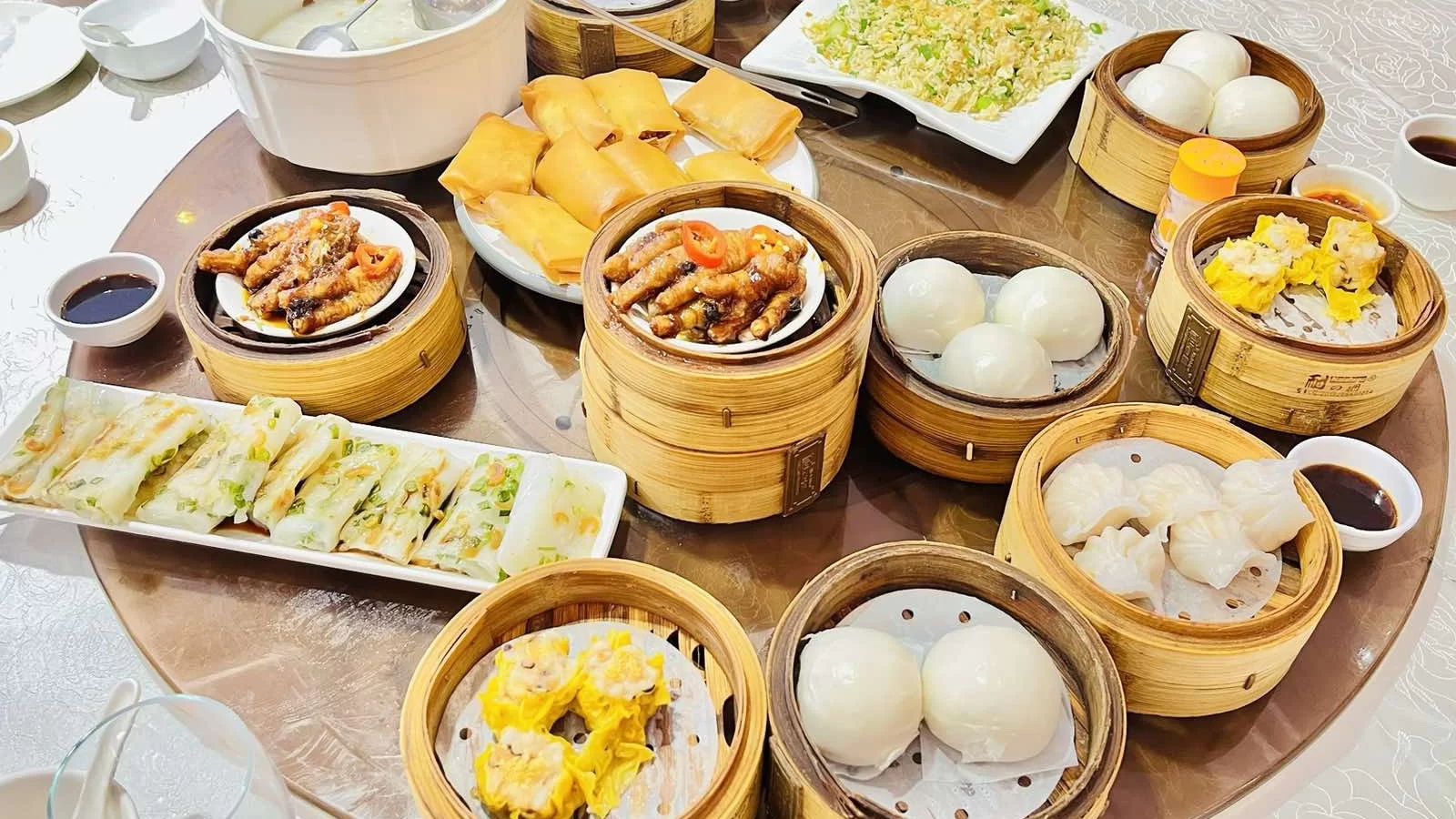 hdv tu tuc hong kong mang lai trai nghiem du lich chan thuc nhat